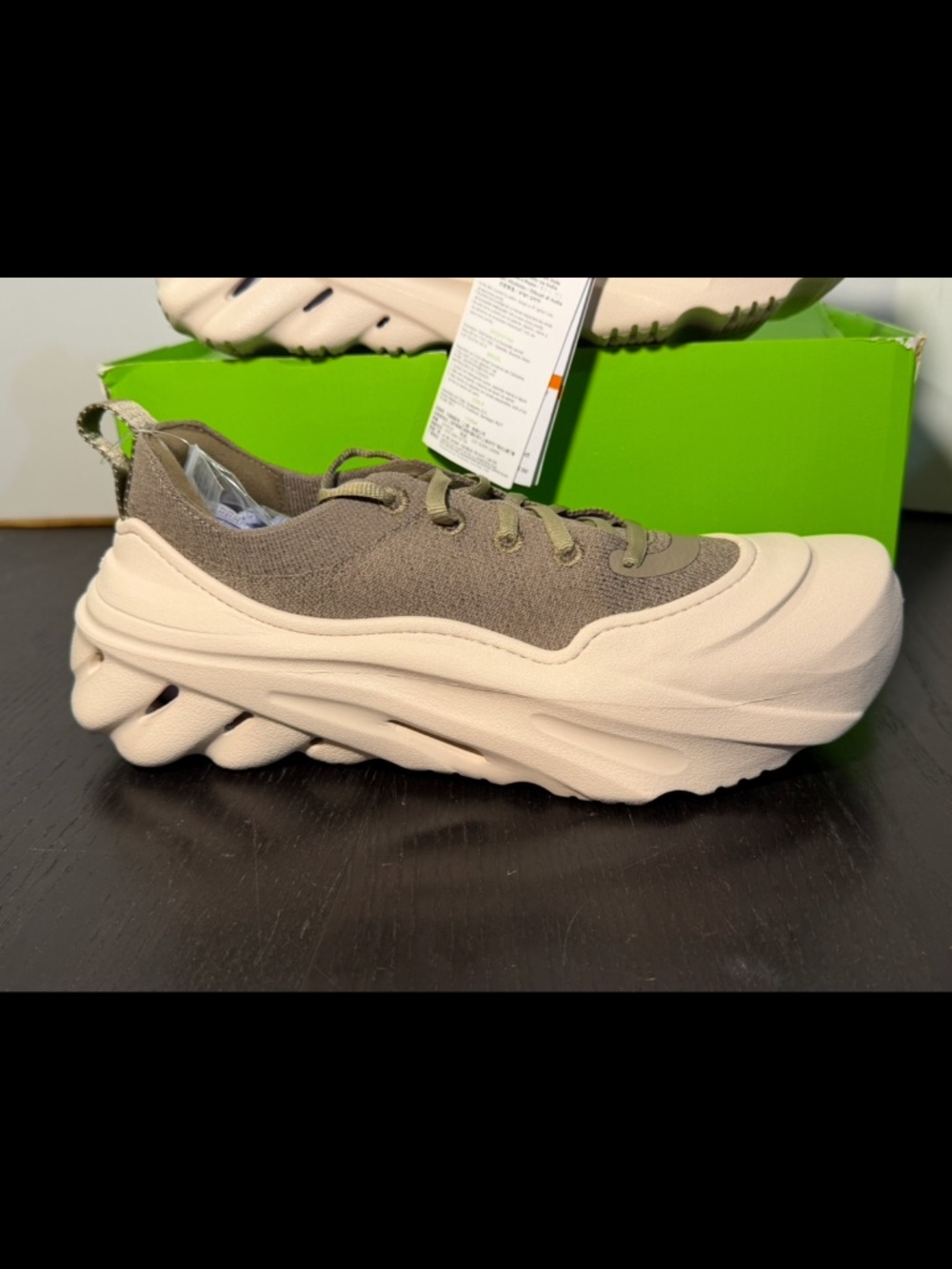 Crocs Echo Surge Shoes Sneakers Khaki Unisex Mens 8/Womans 10 /EU 41-42